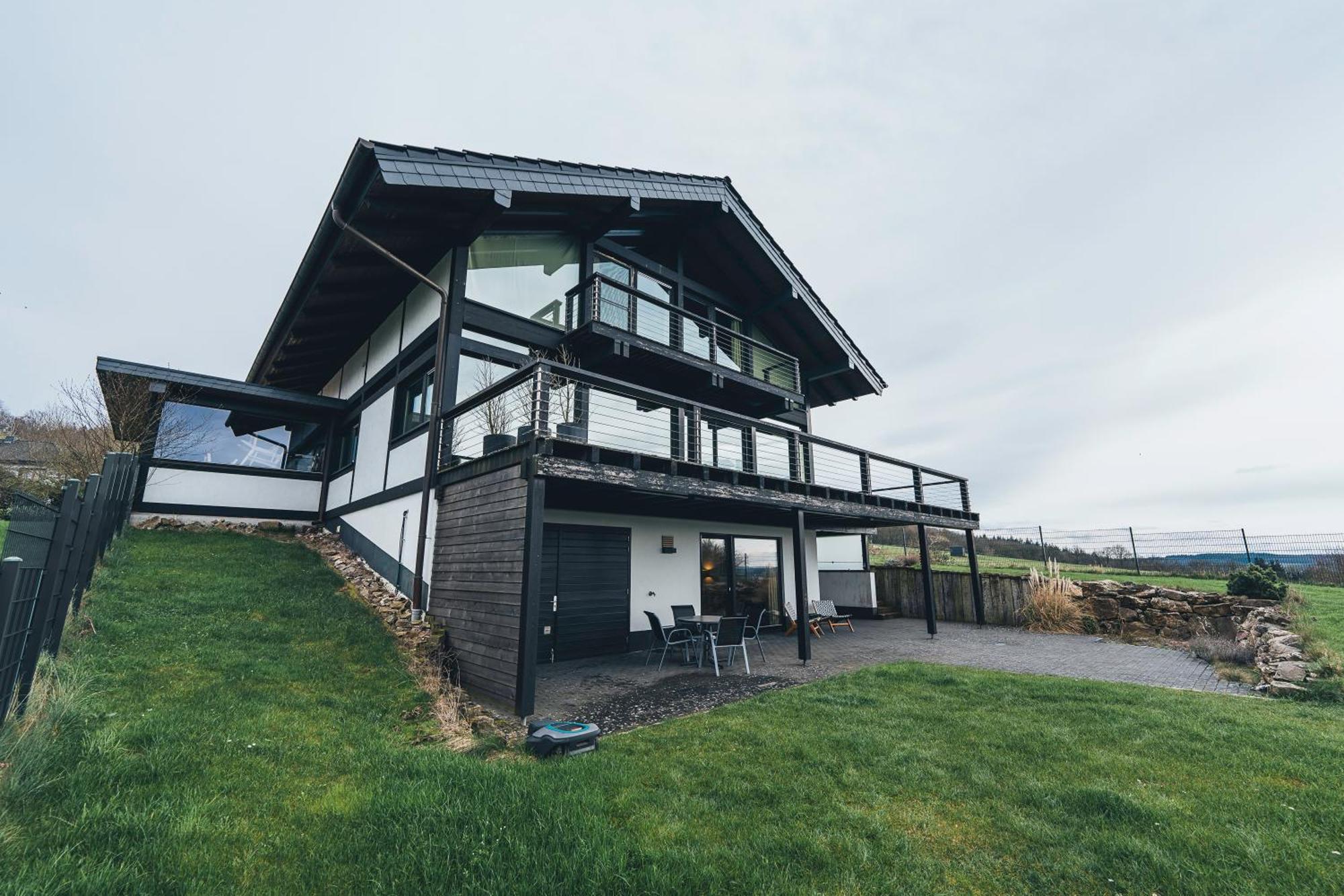 Hunsrueck Valley View Apartment With Cedar Sauna Bruschied Εξωτερικό φωτογραφία